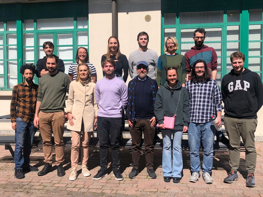 Research Group Photo April 2023